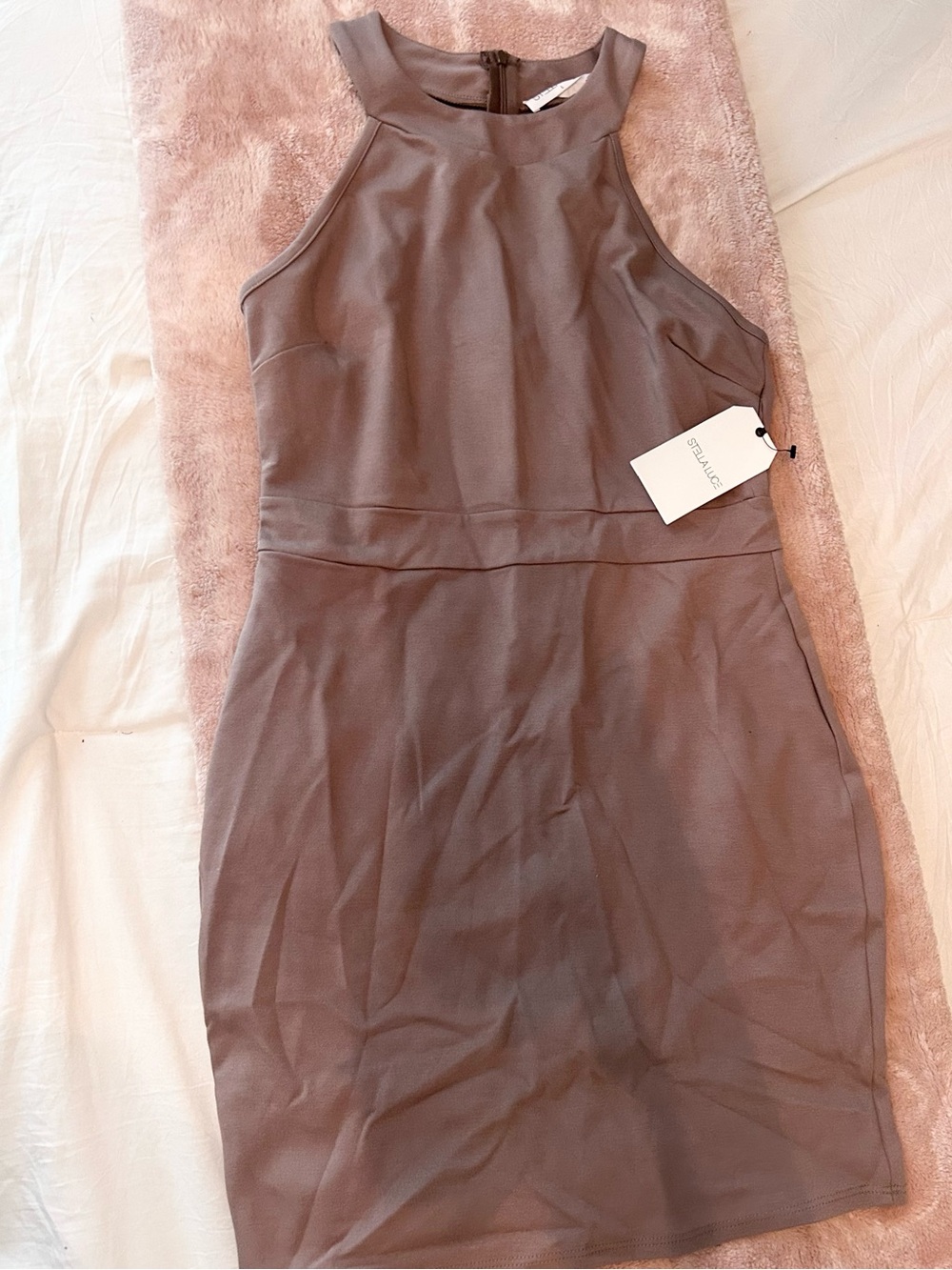 Sleeveless High-Neck STELLALUCE Dress